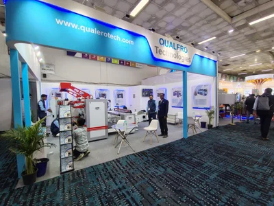 creative display wall construction for international art exhibition Dubai